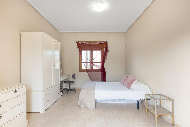 4 slaapkamer Villa Te koop