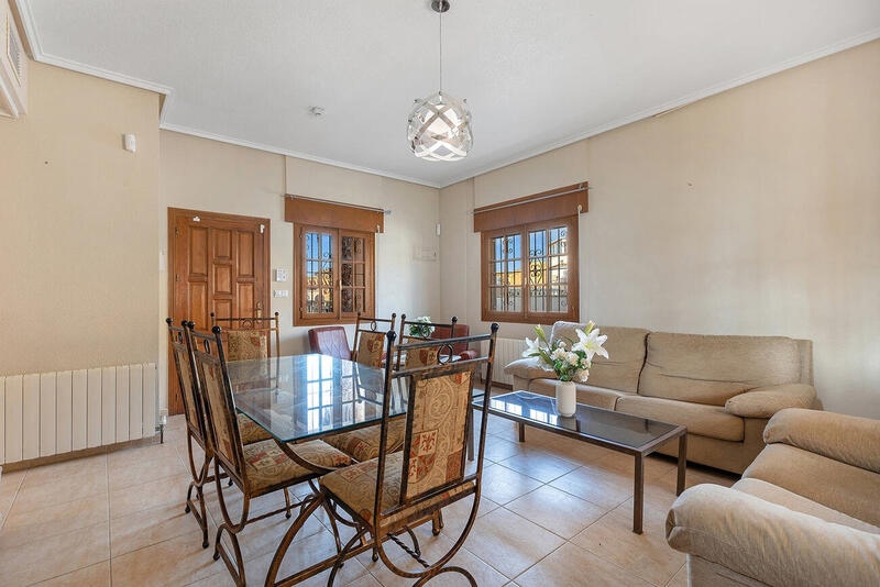 4 slaapkamer Villa Te koop