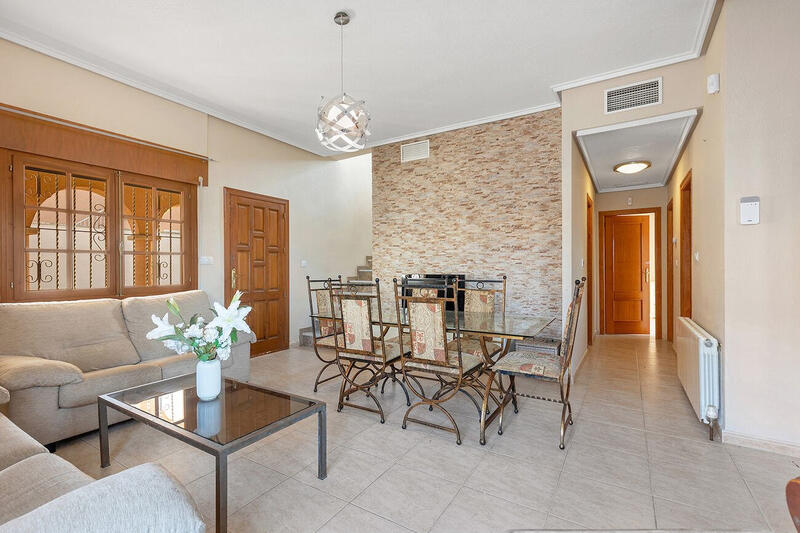 4 slaapkamer Villa Te koop