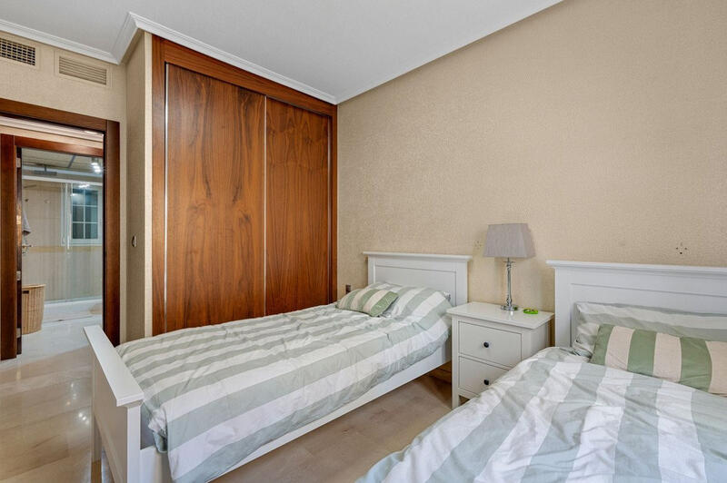 2 slaapkamer Appartement Te koop