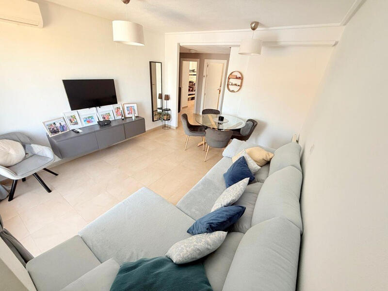 2 bedroom Apartment for sale