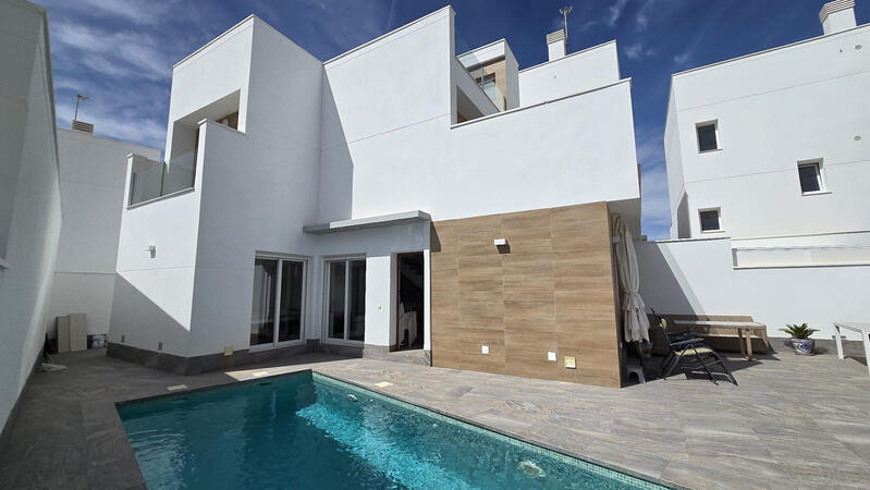 3 bedroom Villa for sale