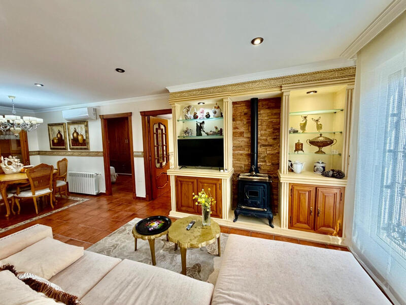 4 slaapkamer Villa Te koop