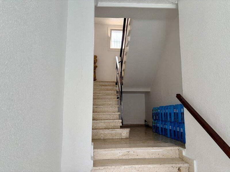 6 chambre Appartement à vendre