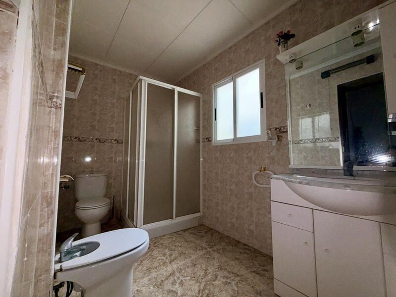 6 chambre Appartement à vendre