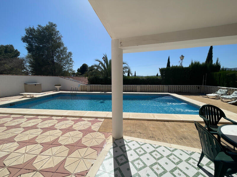 13 Cuarto Casa de Campo en venta