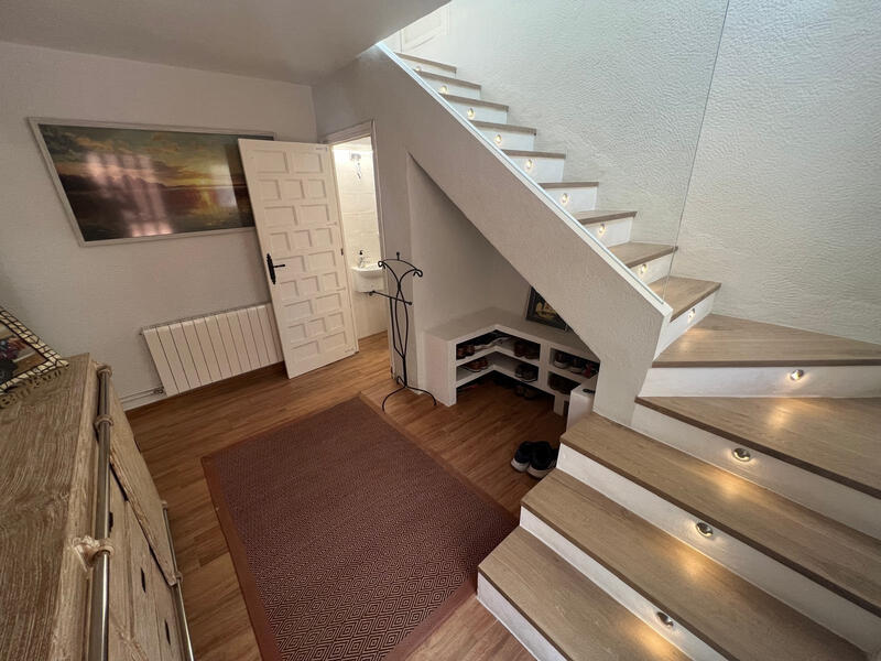 5 bedroom Villa for sale