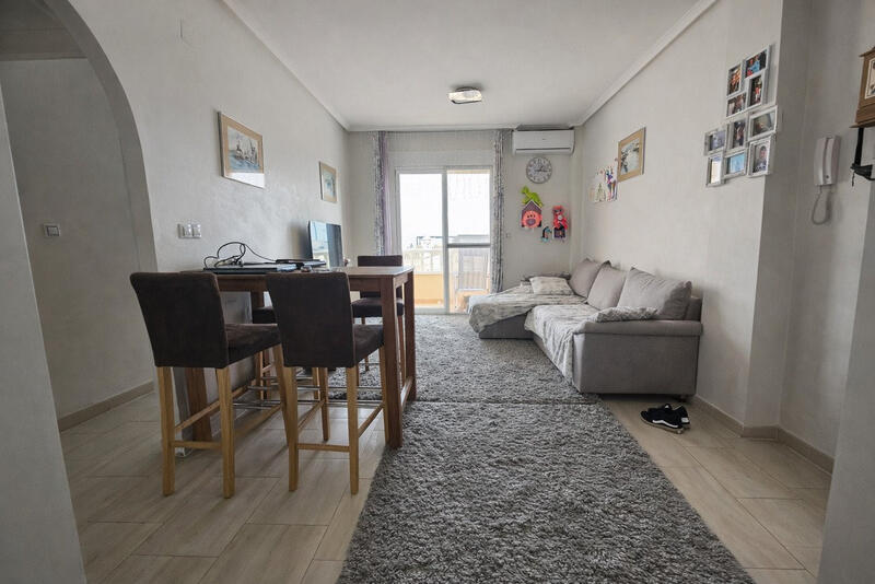 2 bedroom Apartment for sale