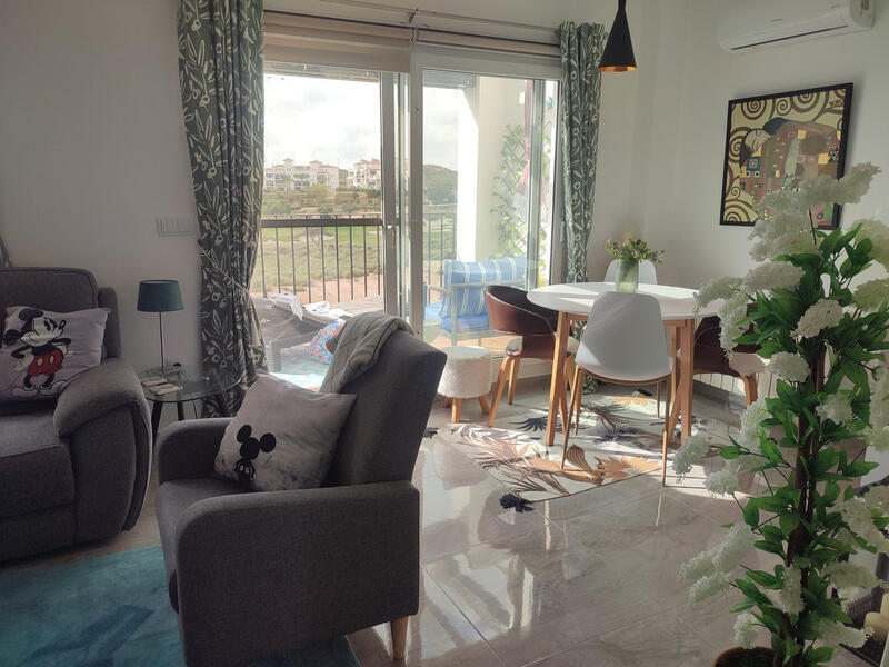 2 bedroom Apartment for sale