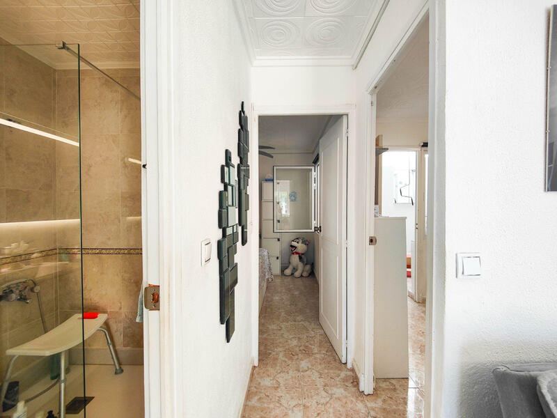 2 bedroom Townhouse for sale