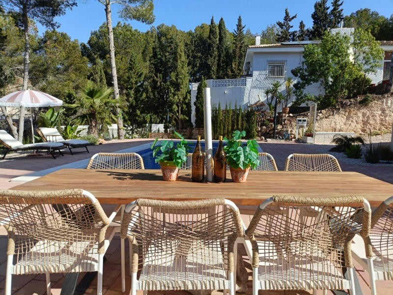 5 bedroom Villa for sale