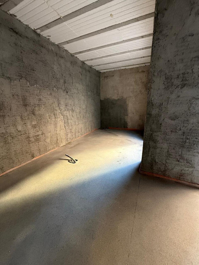 4 bedroom Apartment for sale