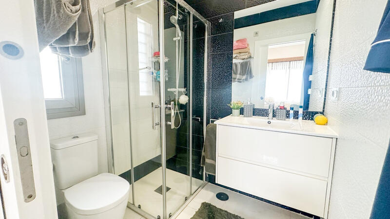 5 Cuarto Villa en venta