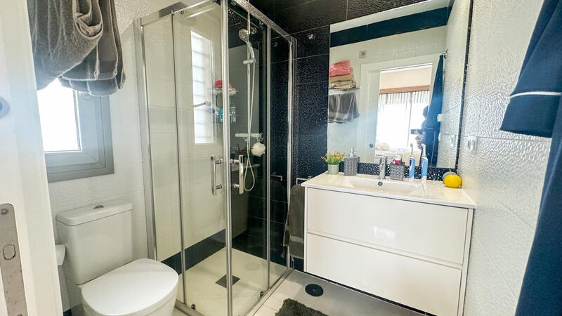 5 Cuarto Villa en venta