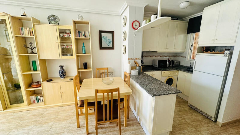 2 slaapkamer Appartement Te koop