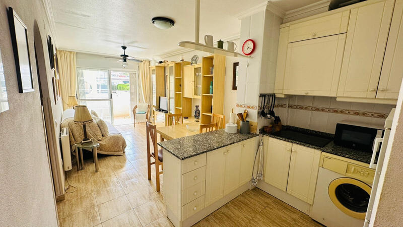 2 slaapkamer Appartement Te koop