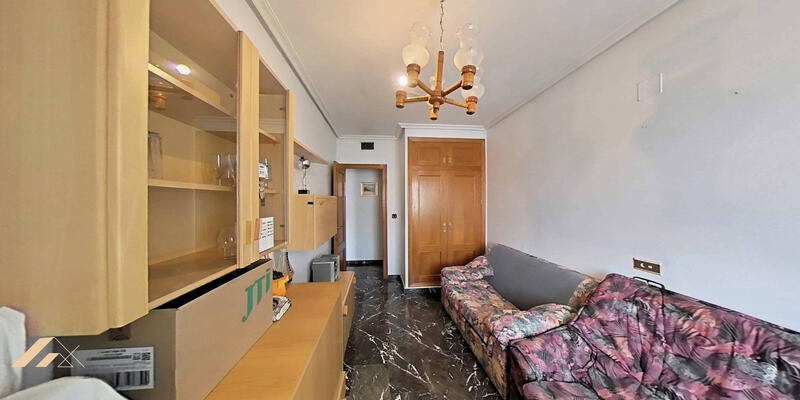 4 bedroom Apartment for sale
