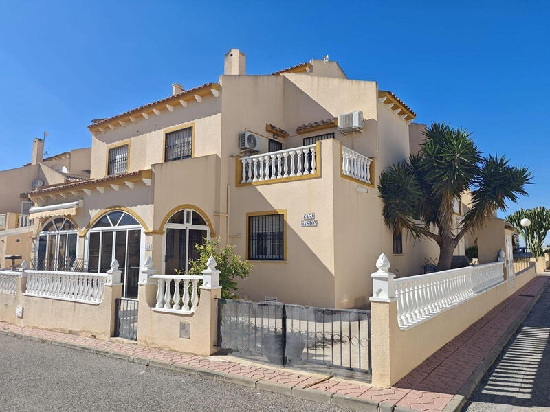 Rekkehus til salgs i Orihuela Costa, Alicante