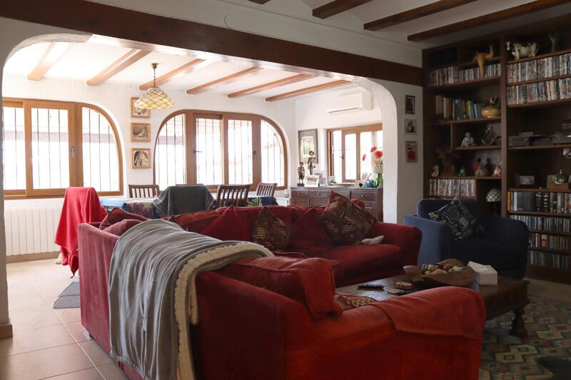 4 bedroom Villa for sale
