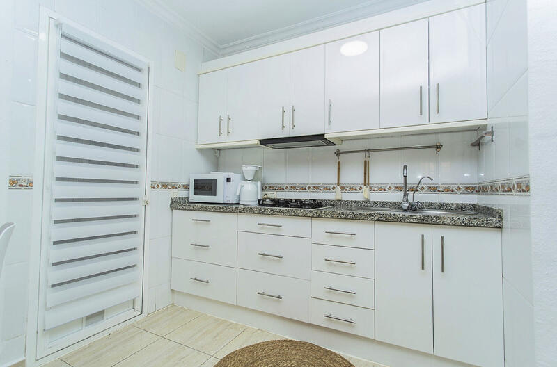 2 slaapkamer Appartement voor lange termijn huur
