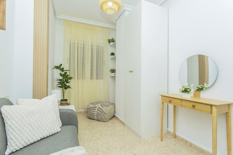 2 slaapkamer Appartement voor lange termijn huur