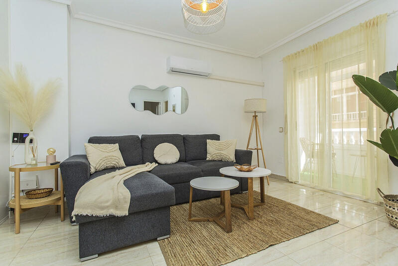 2 slaapkamer Appartement voor lange termijn huur