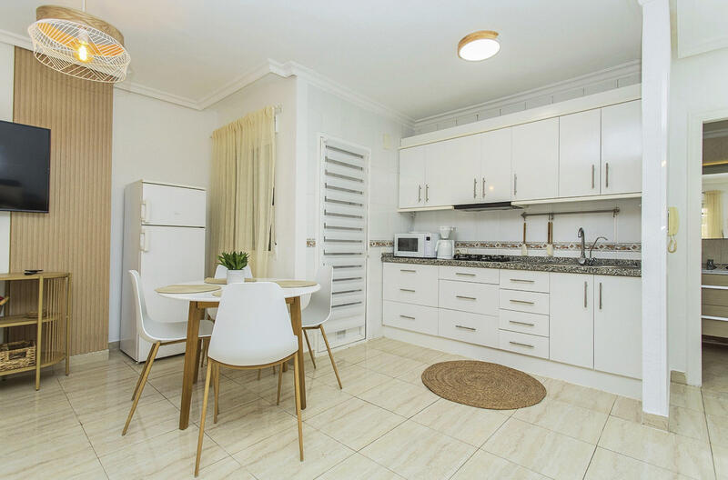2 slaapkamer Appartement voor lange termijn huur