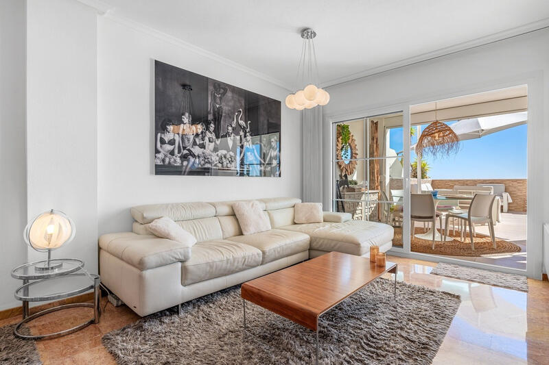 3 bedroom Apartment for sale