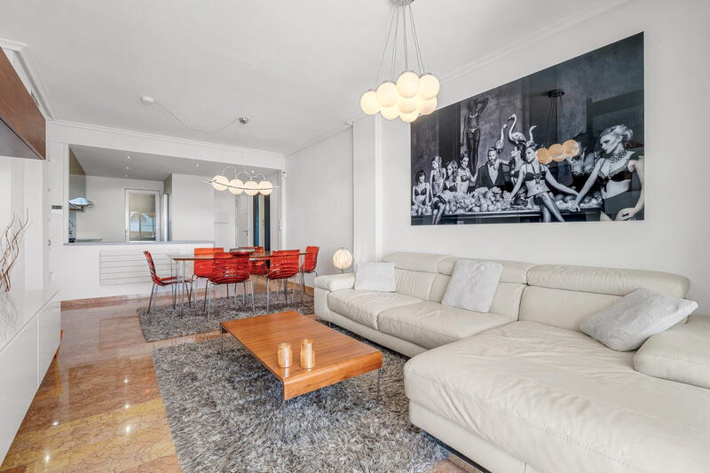 3 bedroom Apartment for sale
