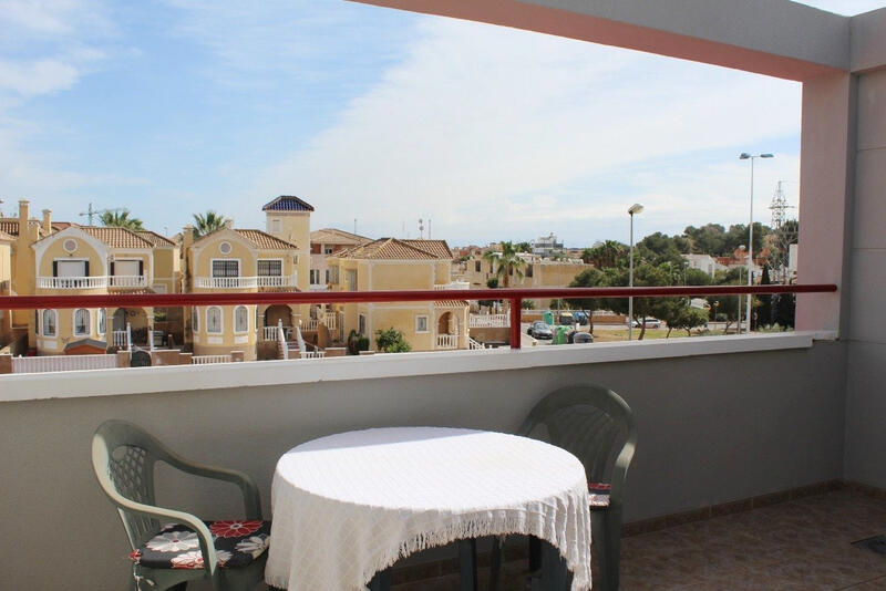 Lägenhet till salu i Villamartin, Alicante