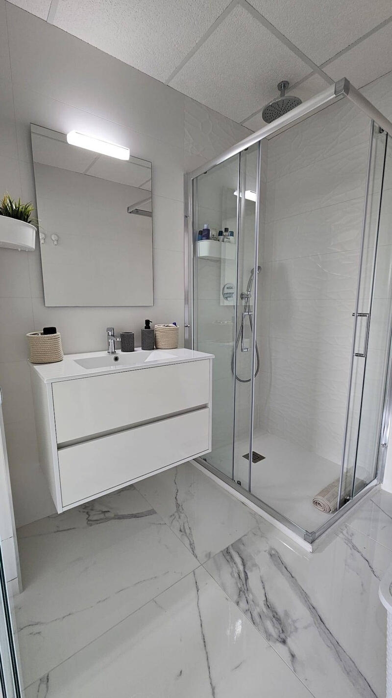 2 slaapkamer Appartement Te koop