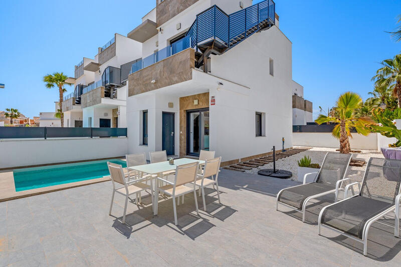 3 bedroom Villa for sale
