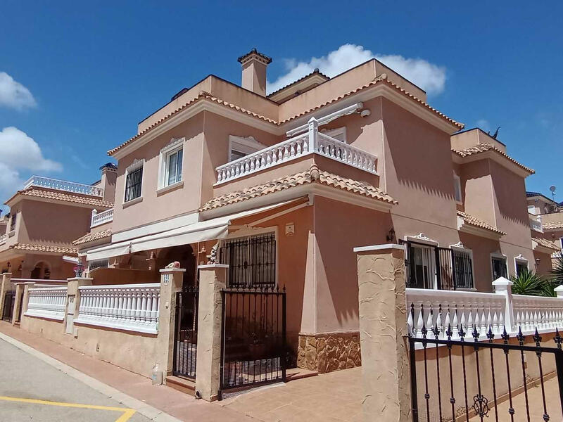 Adosado en venta en Los Dolses, Alicante