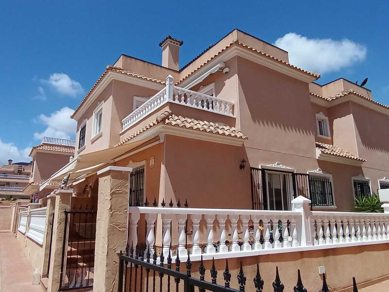3 Cuarto Adosado en venta