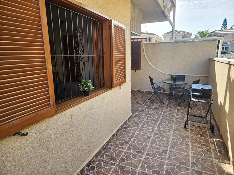 2 Cuarto Villa en venta