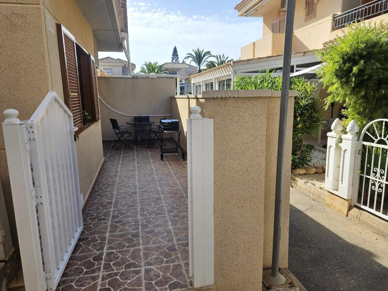 2 Cuarto Villa en venta