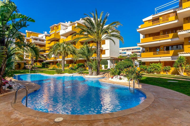 2 soverom Leilighet til salgs i Torrevieja, Alicante