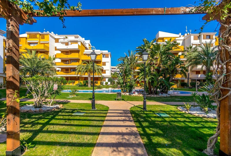 2 soverom Leilighet til salgs i Torrevieja, Alicante