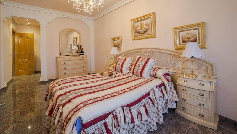 5 Cuarto Adosado en venta