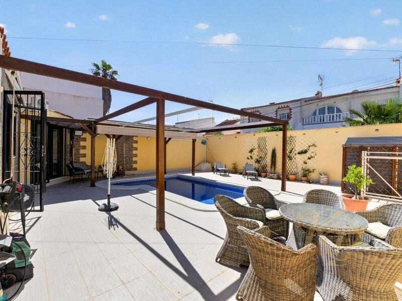 3 Cuarto Villa en venta