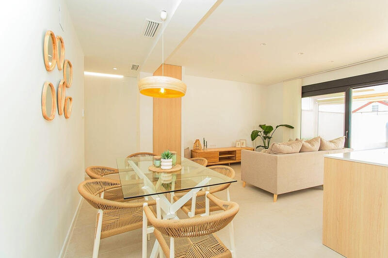 2 bedroom Townhouse for sale 2 bedroom Townhouse for sale