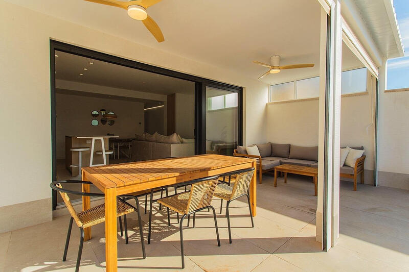 2 bedroom Townhouse for sale 2 bedroom Townhouse for sale