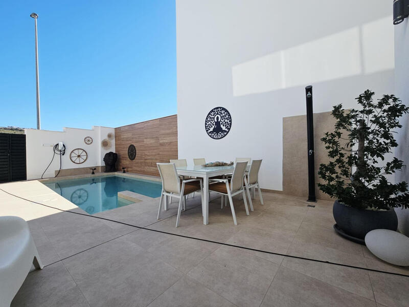 3 Cuarto Villa en venta