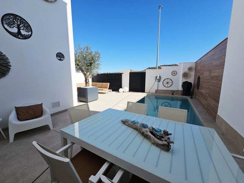 3 Cuarto Villa en venta