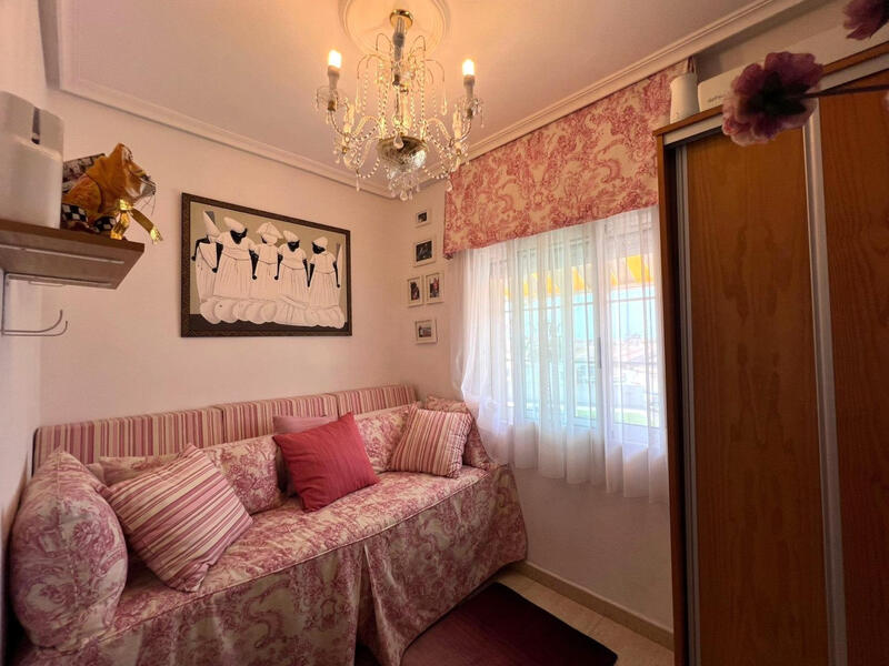 2 спальная комната вилла продается 2 спальная комната вилла продается