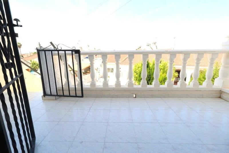 2 Cuarto Villa en venta