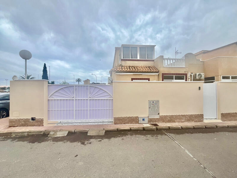 3 slaapkamer Villa Te koop