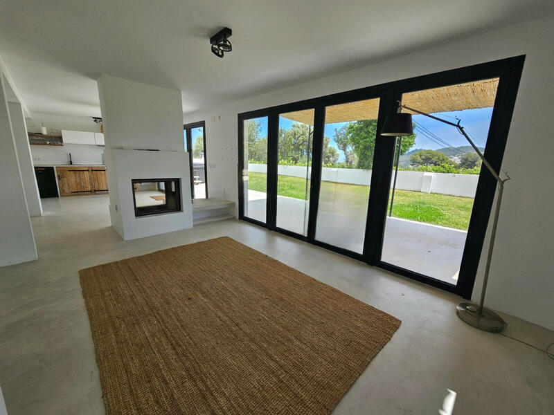 6 bedroom Villa for sale