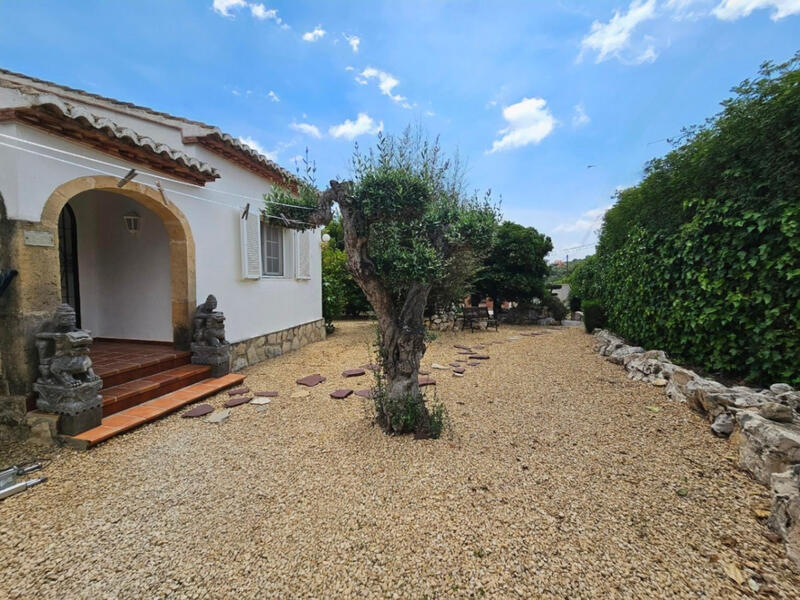 6 bedroom Villa for sale