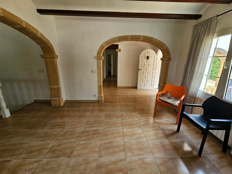 6 bedroom Villa for sale